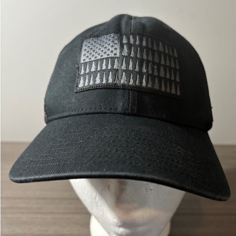 Columbia Tree Flag Flexfit Trucker Hat Black S/M Mesh Back